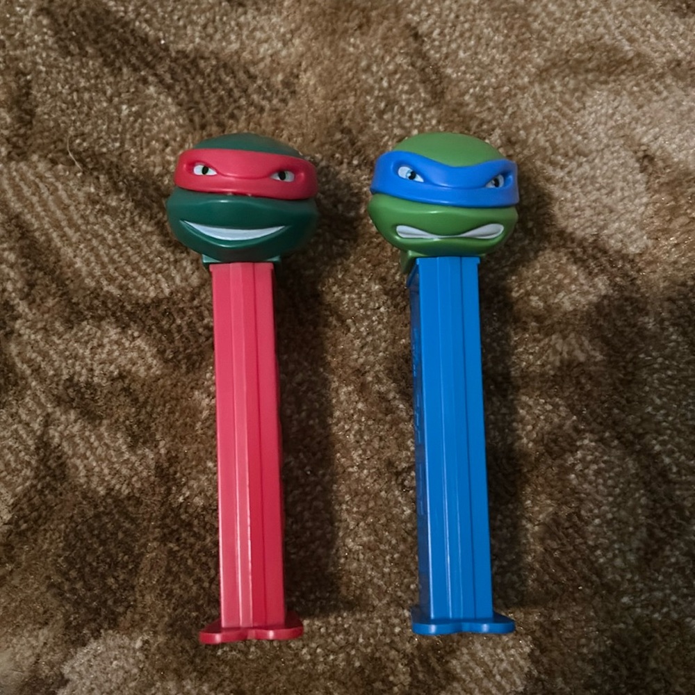 Teenaged Mutant Ninja Turtles Pez dispenses. Raphael and Leonardo